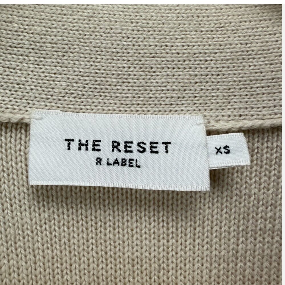 The Reset R Label The Babe Cardigan Sweater Crop V-Neck Minimalist Classic - Picture 7 of 16